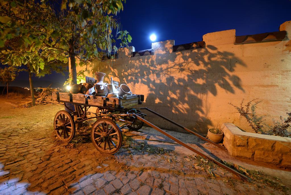 Adanos Konuk Evi أفانوس المظهر الخارجي الصورة
