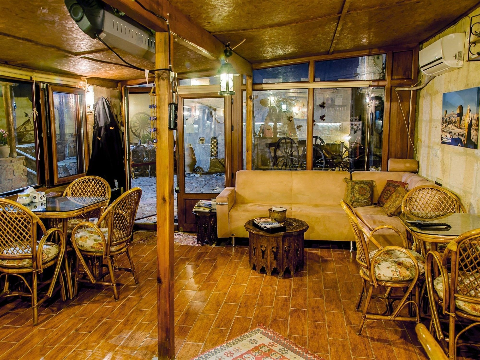 Adanos Konuk Evi أفانوس المظهر الخارجي الصورة